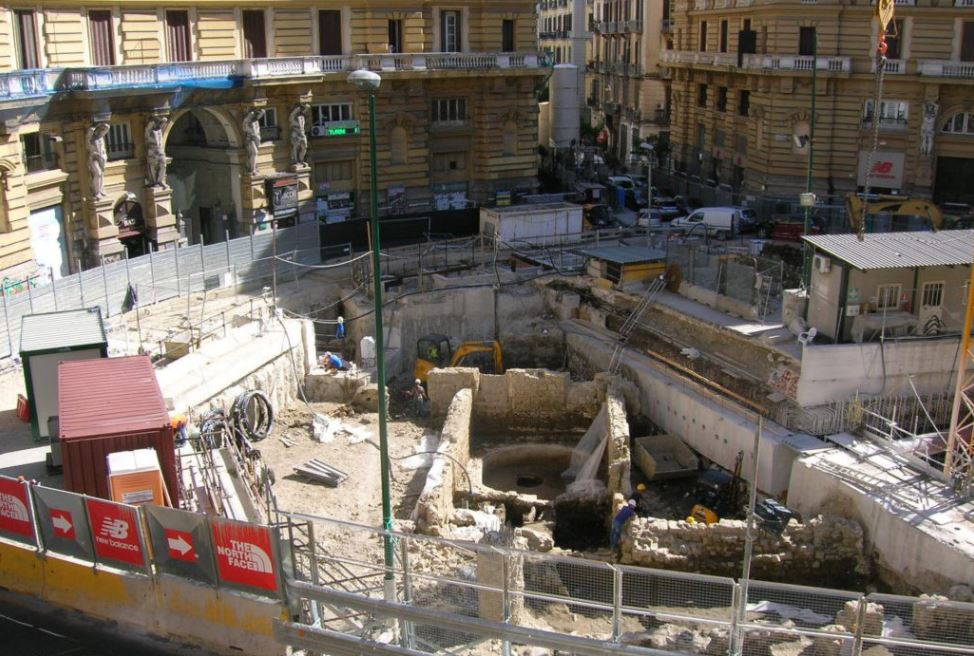 Ritrovamento archeologico durante scavo stazione Duomo - Tempio giochi olimpici di epoca romana